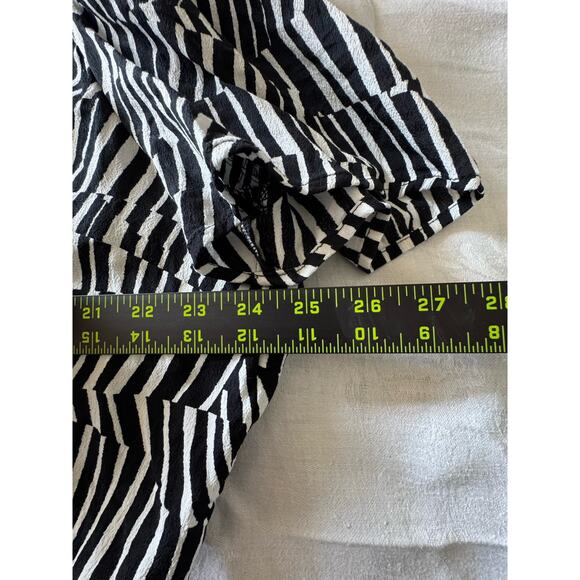 Open Edit Zebra Striped 3X Almost‎ Backless Puffy Sleeve Cropped Blouse Gorgeous - Picture 7 of 9